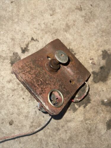 Farmall M MV H SH HV Early SM tractor shutter crank holder & mounting bracket