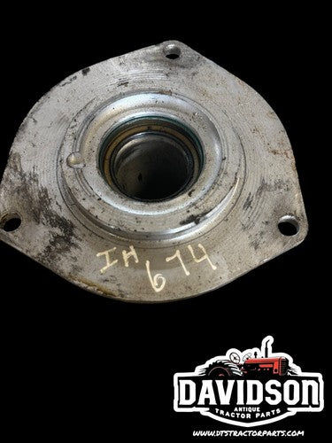 398236R1 Clutch Carrier International 385 484 485 Tractors