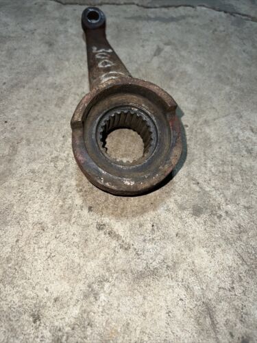 IH FARMALL 300 UTILITY, 350 UTILITY RIGHT FRONT SPINDLE ARM  (1451)