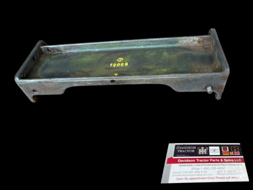 John Deere Unstyled B Radiator Side B396R Small Letter