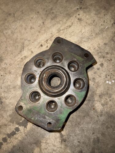 R26098R Hydraulic Pump Housing Antique Tractor