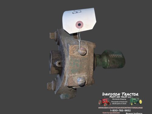 John Deere PTO Hydraulic Pump A B G 60 70 Antique Tractor B12353B Coupler