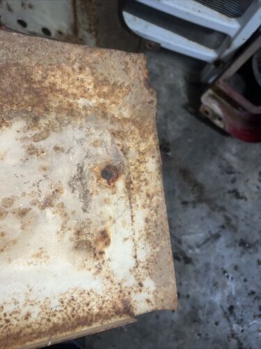 Farmall 560 460 RC Tractor Orgnal IHC IH front right radiator side hood  panel