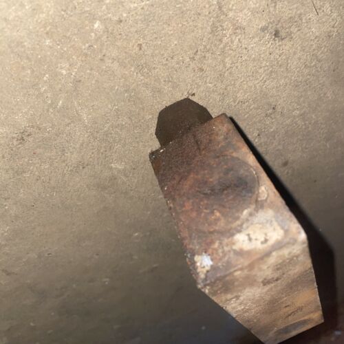 Farmall 400 450 tractor IH front hydraulic line valve port block