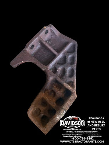 FARMALL 300 340 350 UTILITY. FRONT BOLSTER SUPPORT BRACKET Left SIDE 362380R1