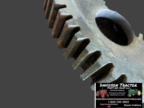 John Deere unstyled B bull gear B179R