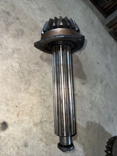 Farmall 400 450 Super MTA International Shaft-main W/pinion 19T 358861R1