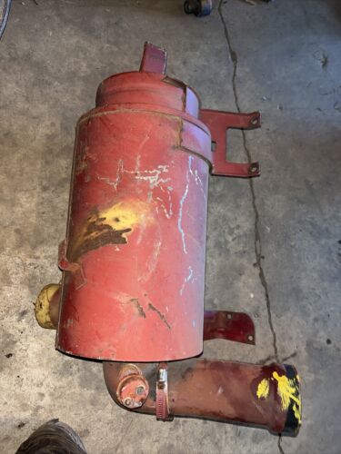 International Farmall 856 Air cleaner Assembly Antique tractor