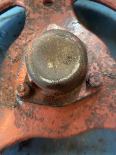 INTERNATIONAL FARMALL TRACTOR ORIGINAL FRONT STEERING HUB A B C SUPER A SUPER C