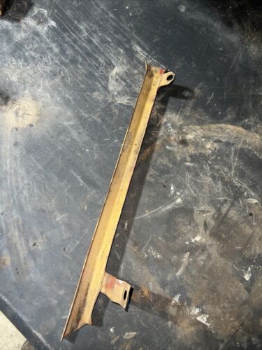 International 444 IH tractor ORIGINAL rear light wiring cover