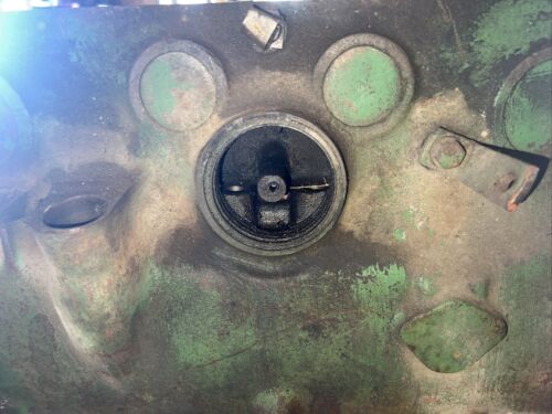 OLIVER / COCKSHUTT 60. ENGINE BLOCK. ANTIQUE TRACTOR