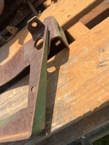 John Deere JD 40 T 40T tractor gas tank mounting brace bracket
