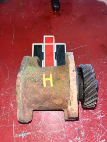 Farmall H Distributor Drive w/Gear Antique Tractor