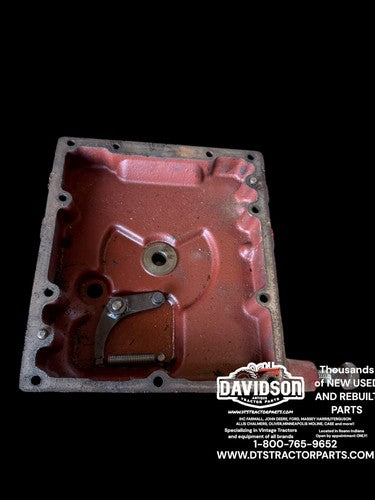 1970 Farmall IH 826 Tractor Transmission Shift Cover Plate 399045