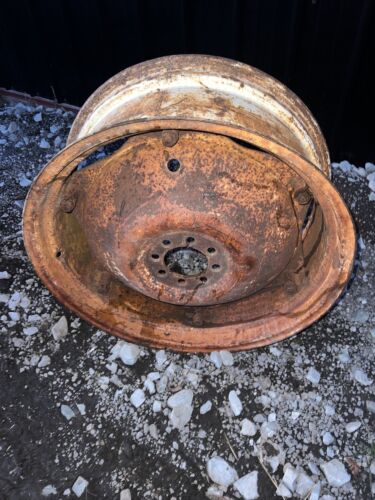 8N, NAA, 600,700,800 Etc 2000,3000, 4000 FORD TRACTOR Rim W/WHEEL CENT ...