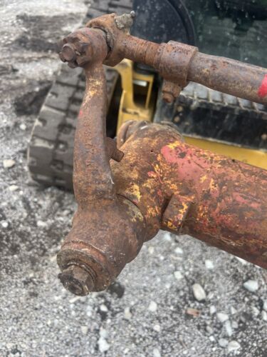 International W-400 Front Axel Assembly Antique Tractor