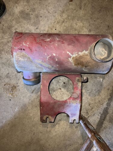 IH Farmall 706 Gas Tractor Engine Motor Air Pre Cleaner Filter Housing