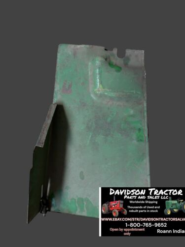 John Deere 3010 LH Side Panel Antique Tractor