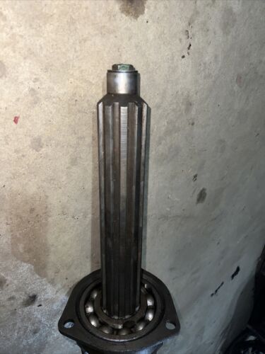 McCormick W6 WD6 Farmall Main Transmission/Pinion Shaft Antique Tractor 57271-DC