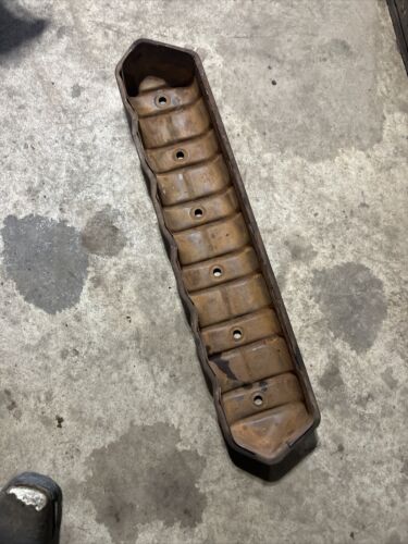 IH FARMALL   666, 686, HYDRO 70 WITH D-312 ENGINE, VALVE COVER