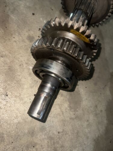 McCormick W6 WD6 Farmall Transmission/Pinion Shaft And Gear Assembly 57271-DC
