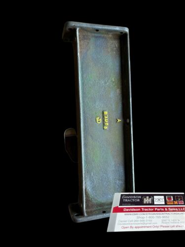 John Deere Unstyled B Radiator Side B396R Small Letter