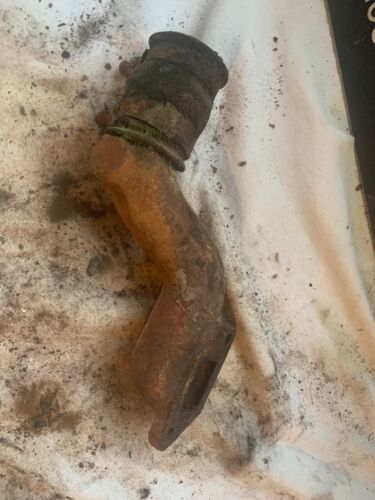 FARMALL Cub Lower Water Pipe
