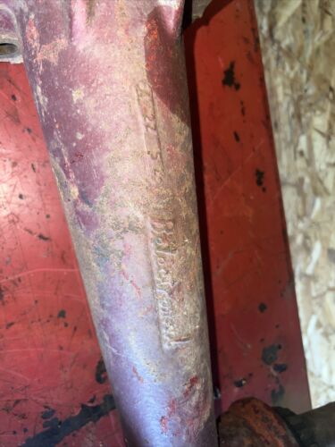 Farmall M Early SM Tractor front pedestal spindle shafts for hubs 6719DD