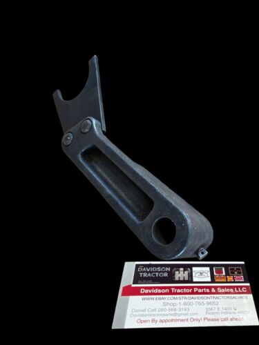 AR20040R, R20062R John Deere 1st And 3rd Speed Shifter Arm For 720, 730