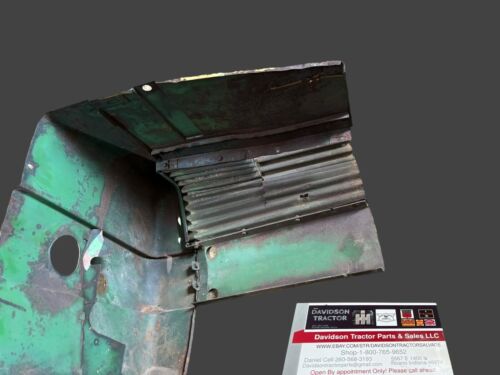 John Deere 720 Grill Antique Tractor