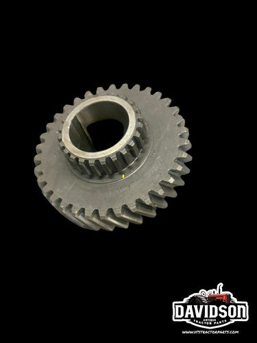 John Deere 2010 RU Transmission Rear Input Shaft Gear T13180T  Tractor