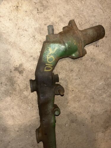JOHN DEERE 2010 Water Manifold T16988 T16988T