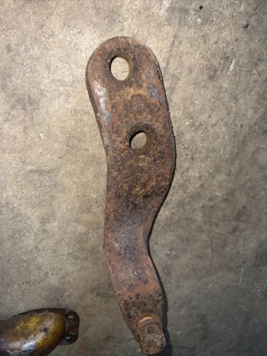 Farmall F20 tractor original IH IHC drawbar draw bar mounting bracket