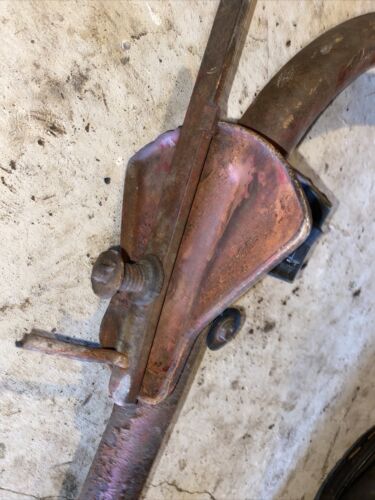 Farmall B BN tractor IH steering shaft support tower bracket With Throttle