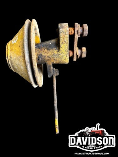 IhC Farmall Cub Low Boy 154 Fan Pulley With Bracket Antique Tractor