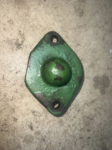 John Deere B199R LH Camshaft Bearing End Cap Antique Tractor