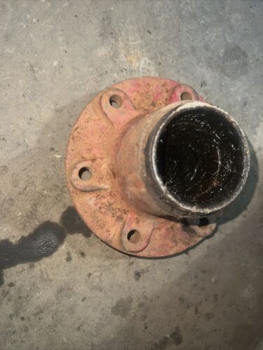 Farmall International Harvester 240 340 330 404 444 Front Axel Hub