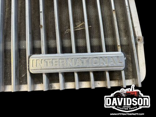 International 9100 9200 9400 Late Model Semi Grill