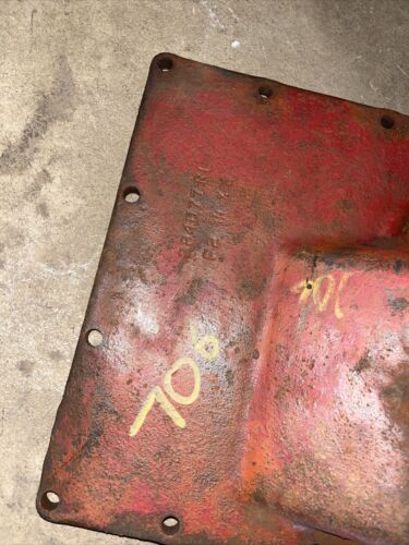 1964 Farmall IH 706 Tractor Bottom Transmission Brake Plate Cover