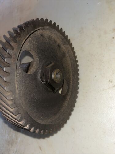 International Farmall 460 Gas Camshaft W/Gear 367240 R1   Antique Tractor