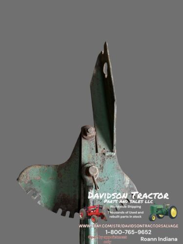John Deere A B G Tractor JD cultivator implement Left hand lift bracket w/ mount