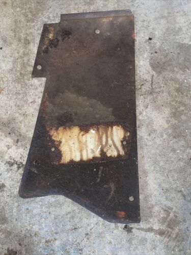 IH FARMALL 404 TRACTOR RIGHT HAND RADIATOR SIDE PANEL