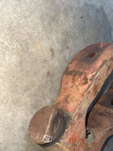 Center Steering Arm IH International 531235R1 USED
