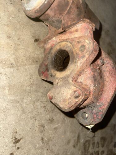 Farmall 300 350 400 450 distributor housing