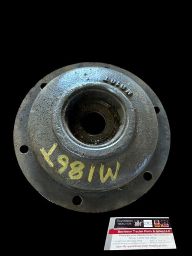 John Deere M186T Housing Antique Tractor