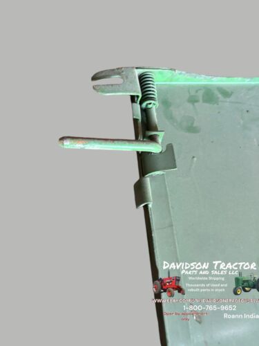 AR32690 Front Side Panel Left Hand Fits John Deere 4000 4010 4020 Tractors