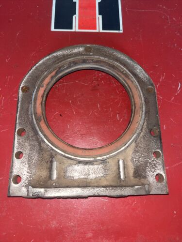 Farmall International 364 384 B275 B414 424 444 Rear Main Seal Housing 708904R1