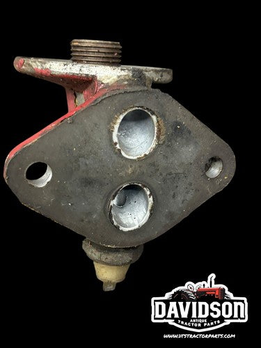 IH 3136047R1 Oil Filter Base International 584 248 454 585 784 574 595 D179