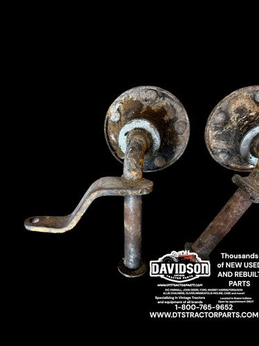 IH Farmall Cub Low Boy 154 Spindle Pair Antique Tractor