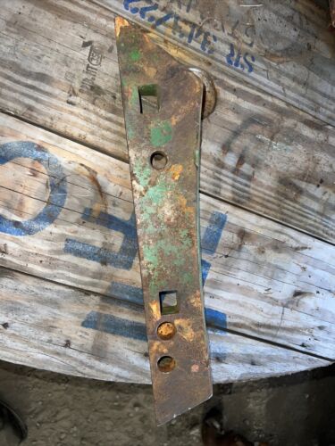 John Deere R39513R VR39513N Left Sway Block